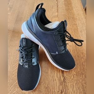 NEW Kuru Atom Athletic Shoes